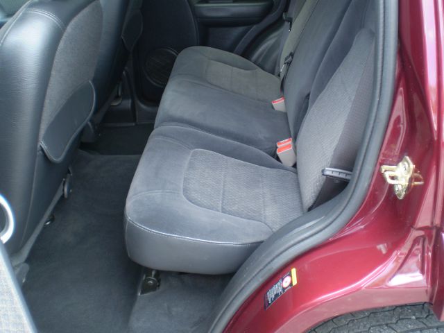 Jeep Liberty 2002 photo 7