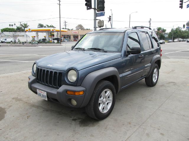 Jeep Liberty 2002 photo 3