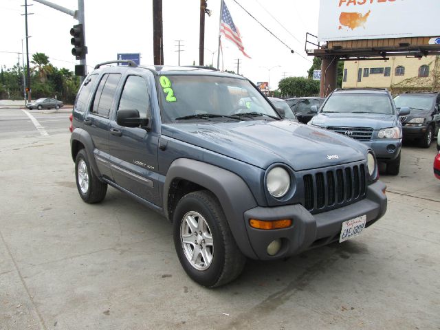 Jeep Liberty 2002 photo 4