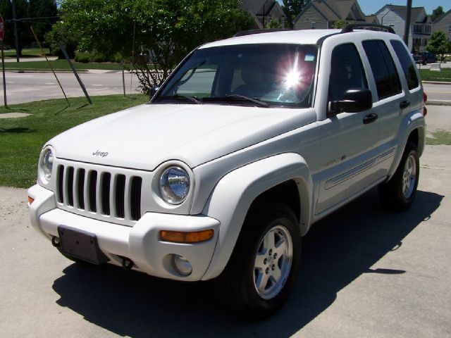 Jeep Liberty 2002 photo 2