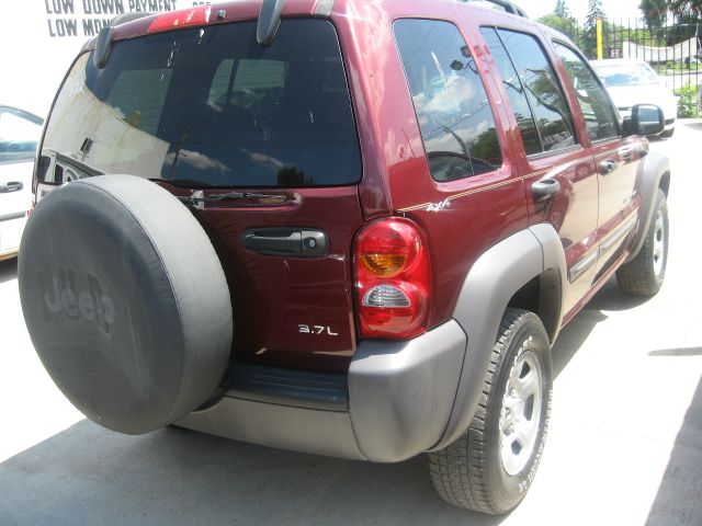 Jeep Liberty 2002 photo 2