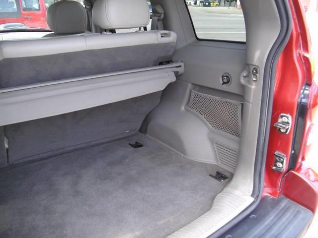 Jeep Liberty 2002 photo 21