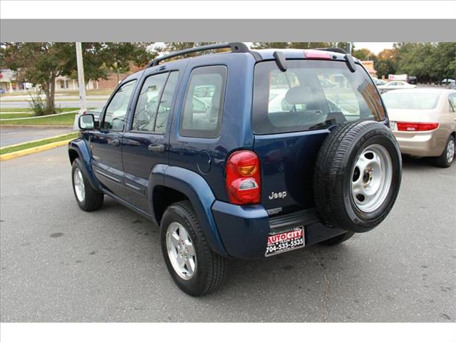 Jeep Liberty 2002 photo 2