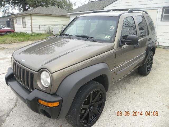 Jeep Liberty Extended Cab V8 LT W/1lt SUV