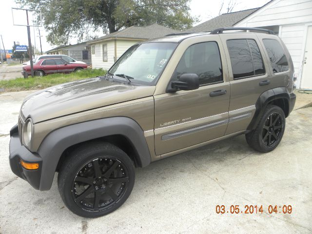 Jeep Liberty 2002 photo 4