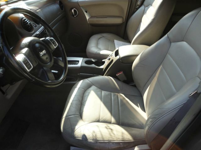 Jeep Liberty 2002 photo 1