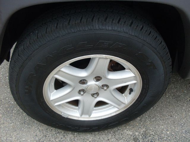 Jeep Liberty 2002 photo 1