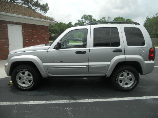 Jeep Liberty 2002 photo 3