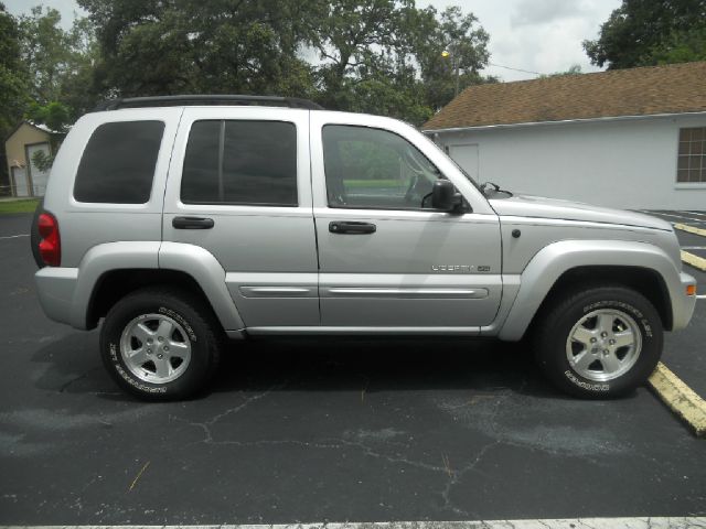 Jeep Liberty 2002 photo 4