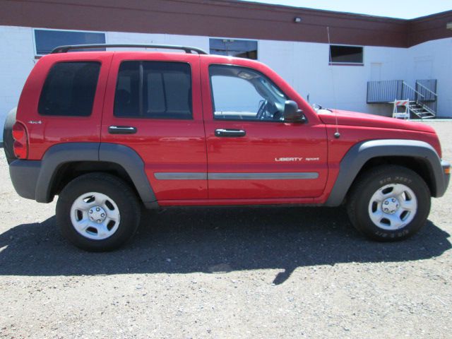 Jeep Liberty 2002 photo 4