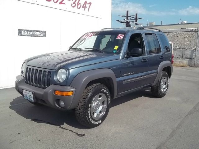 Jeep Liberty 2002 photo 4
