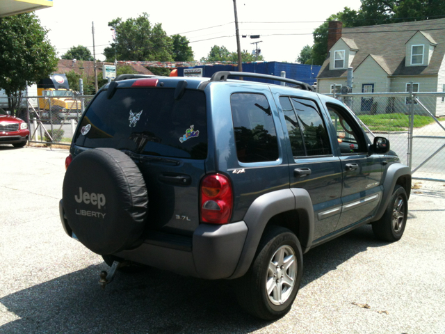 Jeep Liberty 2002 photo 1
