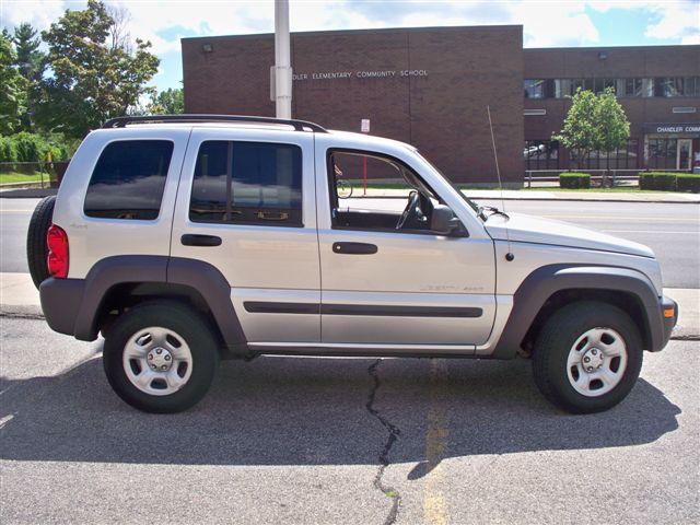 Jeep Liberty 2002 photo 2