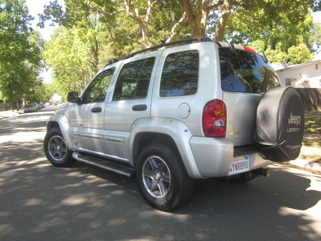 Jeep Liberty 2002 photo 2