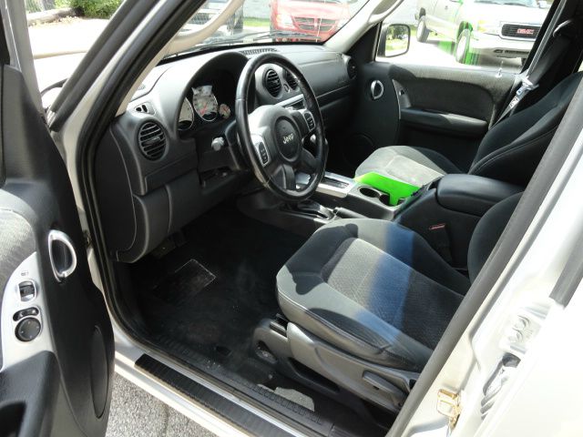 Jeep Liberty 2002 photo 1