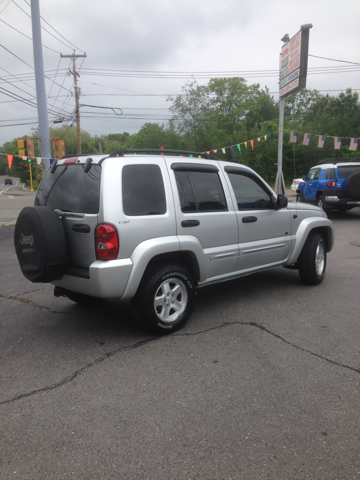 Jeep Liberty 2002 photo 3