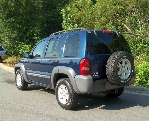 Jeep Liberty 2002 photo 1