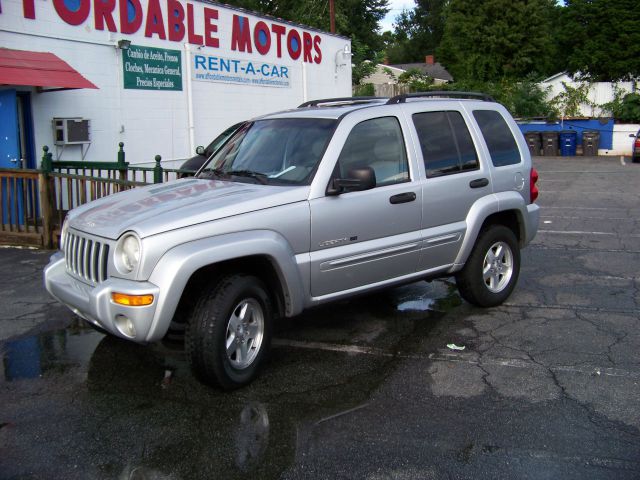 Jeep Liberty 2002 photo 2