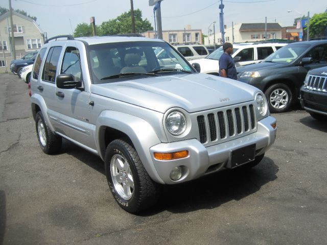 Jeep Liberty 2002 photo 3