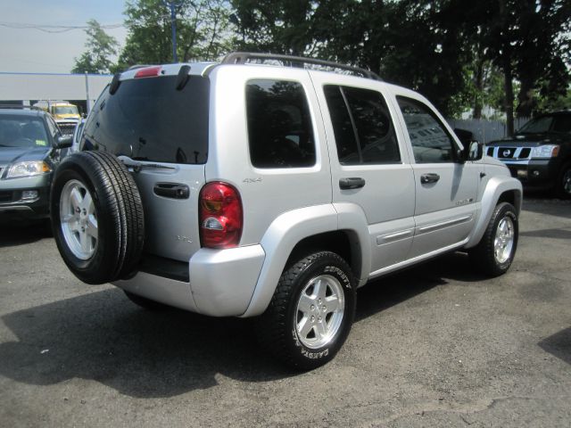 Jeep Liberty 2002 photo 4