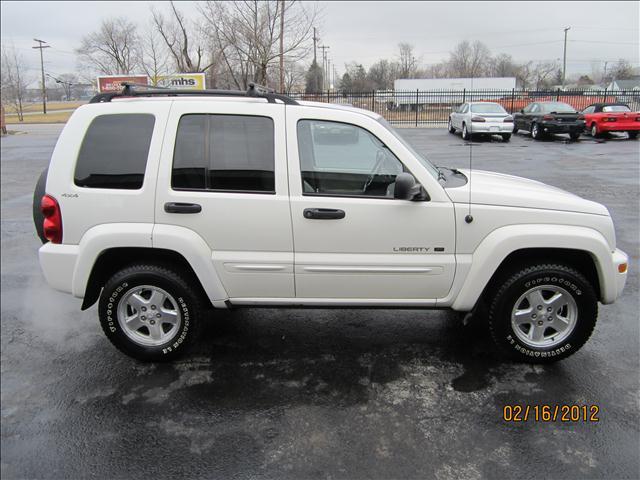 Jeep Liberty 2002 photo 2