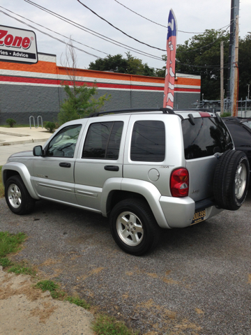 Jeep Liberty 2002 photo 2