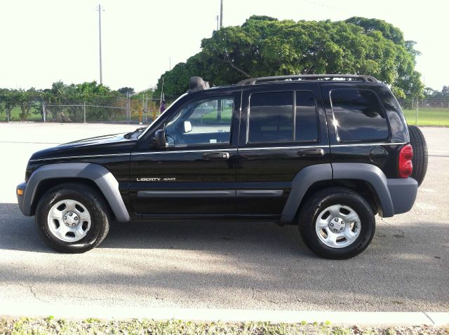 Jeep Liberty 2002 photo 2