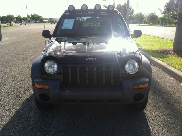 Jeep Liberty 2002 photo 4