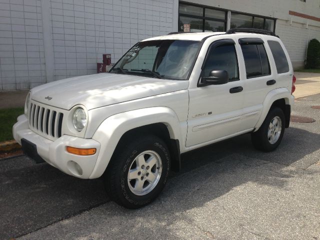Jeep Liberty 2002 photo 4
