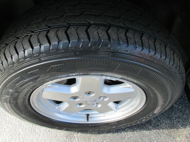 Jeep Liberty 2002 photo 1