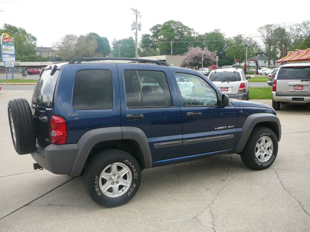 Jeep Liberty 2002 photo 10