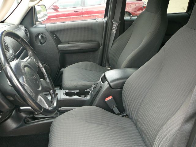 Jeep Liberty 2002 photo 5