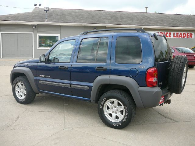 Jeep Liberty 2002 photo 9