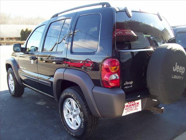 Jeep Liberty 2002 photo 12