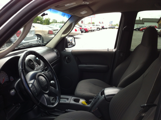 Jeep Liberty 2002 photo 3