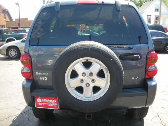 Jeep Liberty 2002 photo 2