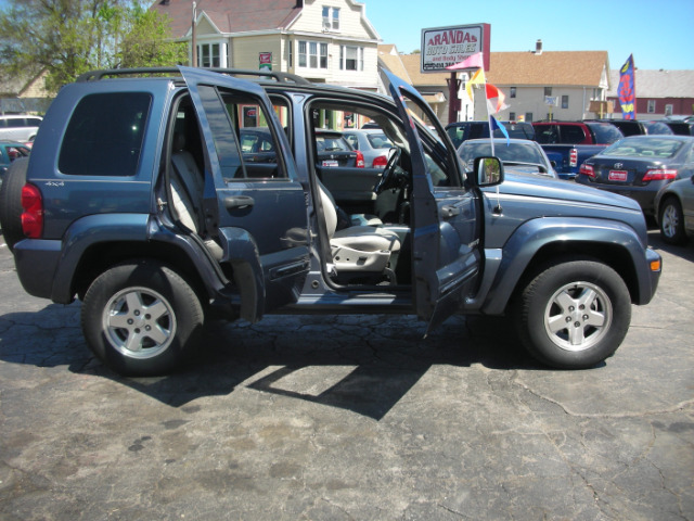 Jeep Liberty 2002 photo 7