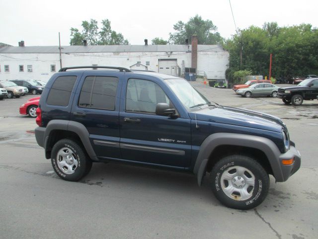 Jeep Liberty 2002 photo 2