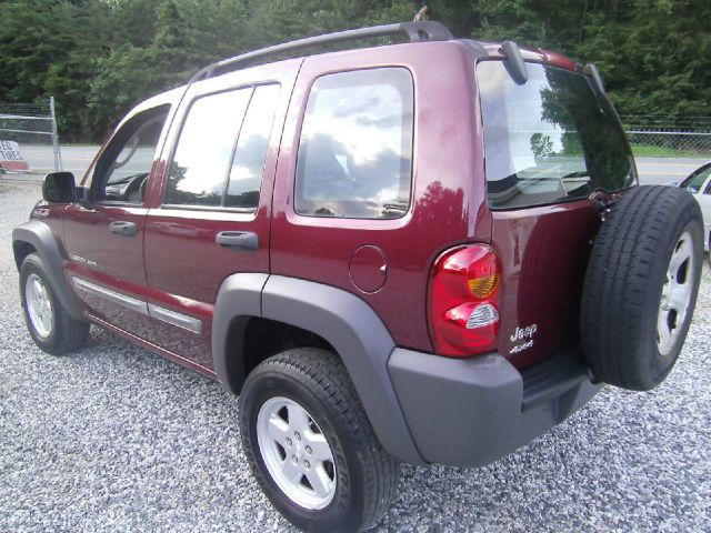 Jeep Liberty 2002 photo 2