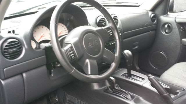Jeep Liberty 2003 photo 1