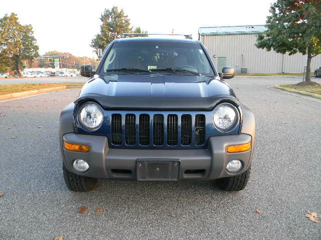 Jeep Liberty 2003 photo 3