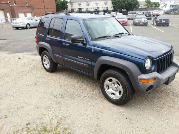 Jeep Liberty 2003 photo 4