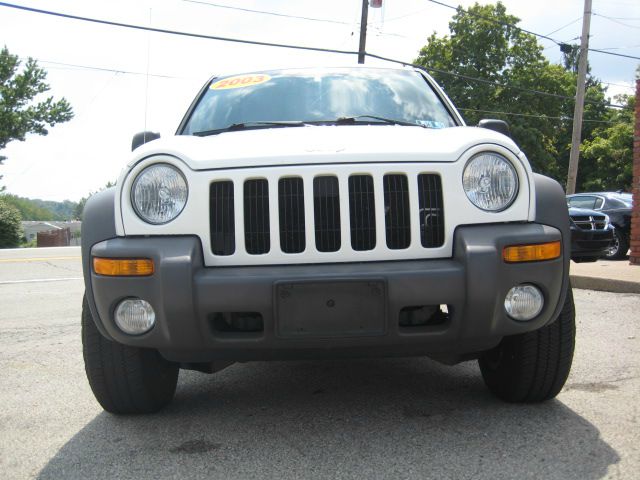 Jeep Liberty 2003 photo 1