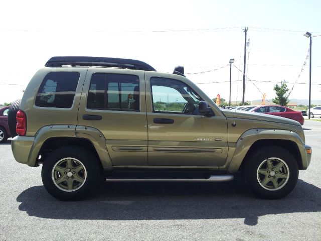 Jeep Liberty Lariat Crew Cab 2WD Super Duty SUV