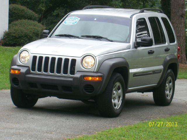Jeep Liberty 2003 photo 1