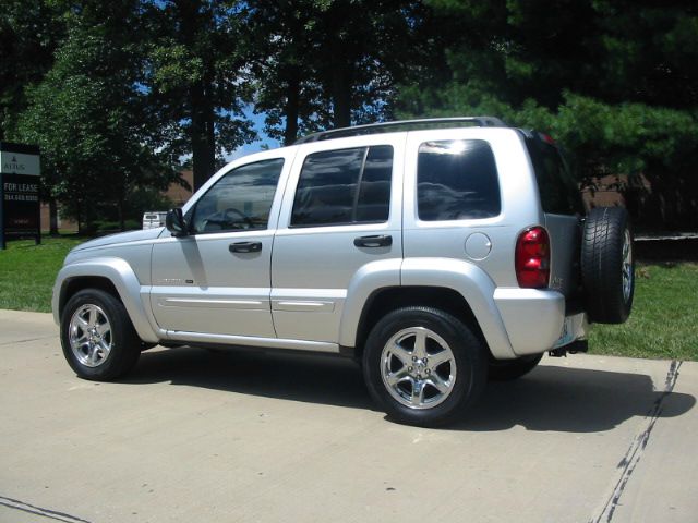 Jeep Liberty 2003 photo 1