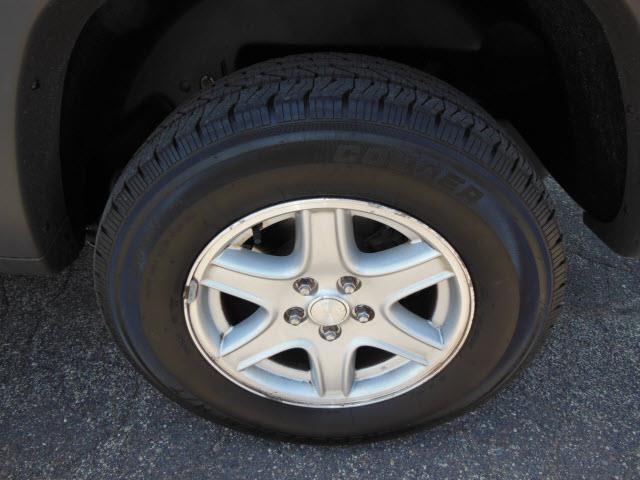 Jeep Liberty 2003 photo 3