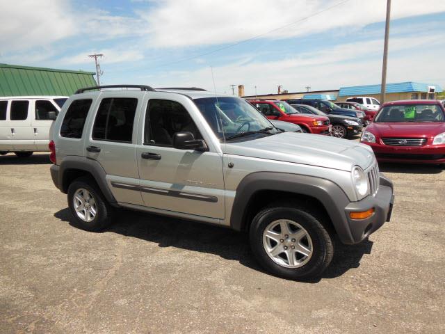 Jeep Liberty 2003 photo 6