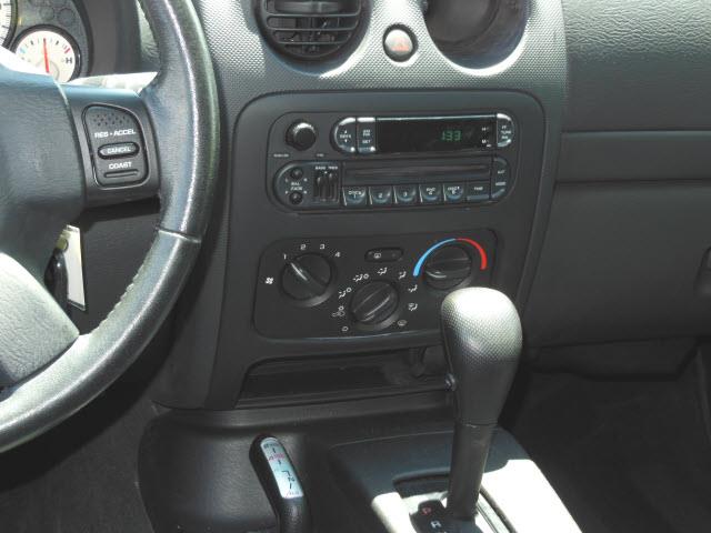 Jeep Liberty 2003 photo 8