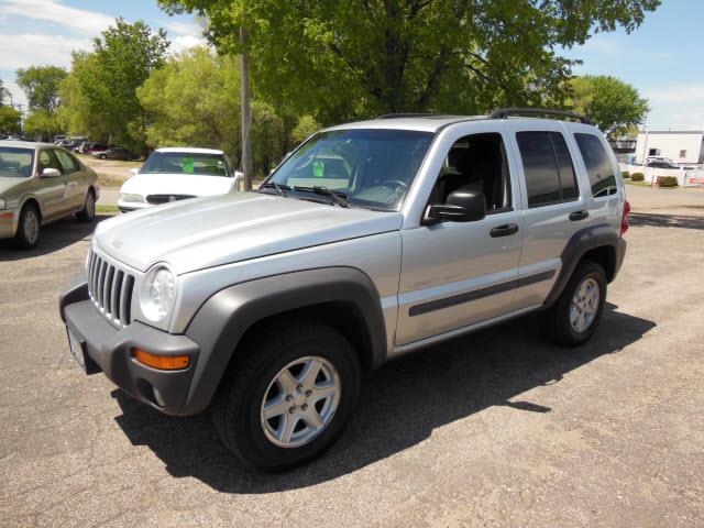 Jeep Liberty 2003 photo 9